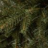 Detail stromčeka Vianočný stromček 3D Smrek Alpský. Stromček s hustým tmavozeleným ihličím