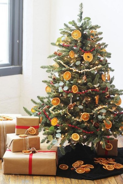 Sušené ovocie ako vianočná ozdoba na stromček