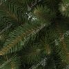 Detailná fotka vetvičiek vianočného stromčeka Smrek Nórsky . Vetvičky majú krátke a prepracované ihličie. Vetvičky sú na koncoch špicatého tvaru.