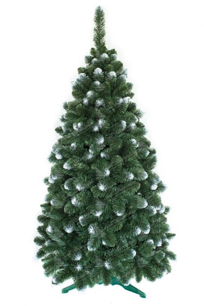 Umelý vianočný stromček s veľkým počtom vetvičiek. Niektoré končeky vetvičiek sú zafarbené do biela a tak pripomínajú sneh. Stromček stoji na umelom stojane .