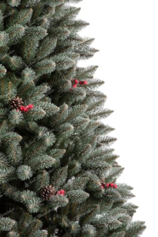 Detail stromčeka Umelý vianočný stromček Smrek Kryštálový s jemne zasneženými vetvičkami, šiškami a plodmi cezmíny