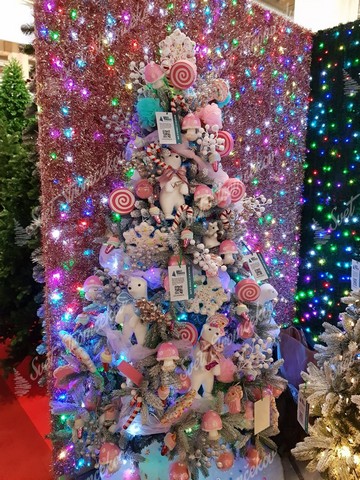 Extravagantné ozdoby na vianočný stromček