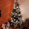 Umelý vianočný stromček FULL 3D Smrek Alpský 180cm, stromček je ozdobený bledoružovými a bielymi ozdobami
