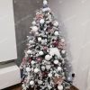 ozdobený vianočný stromček 3D Smrek Kráľovský 210cm bielymi anjelskými krídlami a guľami