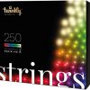 Kombinované LED osvetlenie na stromček Twinkly strings special edition 250LED, disponuje širokou škálou farieb. Je kombináciou farebných svetiel a odtieňov bielej a zlatej.