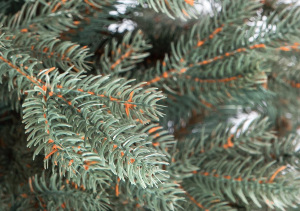 Umelý vianočný stromček 3D smrek ľadový, detail ihličia