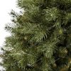 Vianočný stromček 3D Mini Borovica, detail ihličia. Ihličie je borovicové a je zelenej farby.