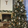 Umelý vianočný stromček 3D Jedľa Normandská 210cm s bielymi a zlatými vianočnými ozdobami