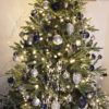 Umelý vianočný stromček 3D Jedľa Striebristá 180cm s modrými a striebornými vianočnými ozdobami