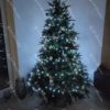 Umelý vianočný stromček 3D Smrek Mohutný 210cm s jemnými vianočnými guľami