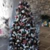 Umelý vianočný stromček Borovica Zasnežená 180cm s bielymi a ružovými vianočnými ozdobami