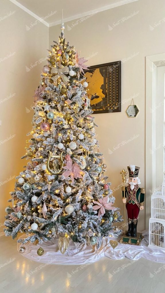 Umelý vianočný stromček Smrek Severský 240cm LED