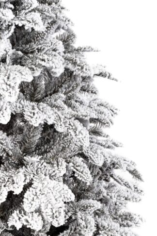 Detail stromčeka Umelý vianočný stromček 3D Jedľa Biela. Stromček má vetvičky pokryté hustou vrstvou snehu.
