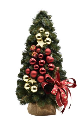 Malý zelený vianočný stromček so zlatými a červenými vianočnými guľami a červeno-zlatou mašľou.