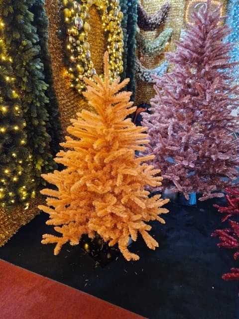 farebný vianočný stromček