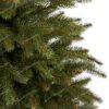 Detail stromčeka Vianočný stromček v kvetináči 3D Smrek prírodný. Stromček s hustým bledozeleným ihličímosadený v kvetináči