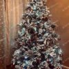 Umelý vianočný stromček 3D Jedľa Sibírska 210cm, stromček má husto zasnežené vetvičky a je ozdobený medenými ozdobami