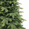 Detail vianočného stromčeka 3D Jedľa Balzamová, vetvičky sú mohutného tvaru a ihličie na koncoch má bledozelenú farbu.
