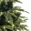 Detail vetvičiek vianočného stromčeka 3D Jedľa Štíhla LED, ihličie má zelenú farbu